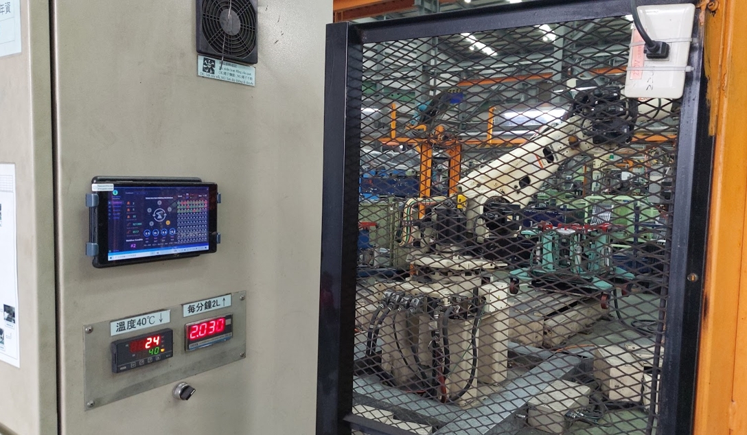 Grinding station